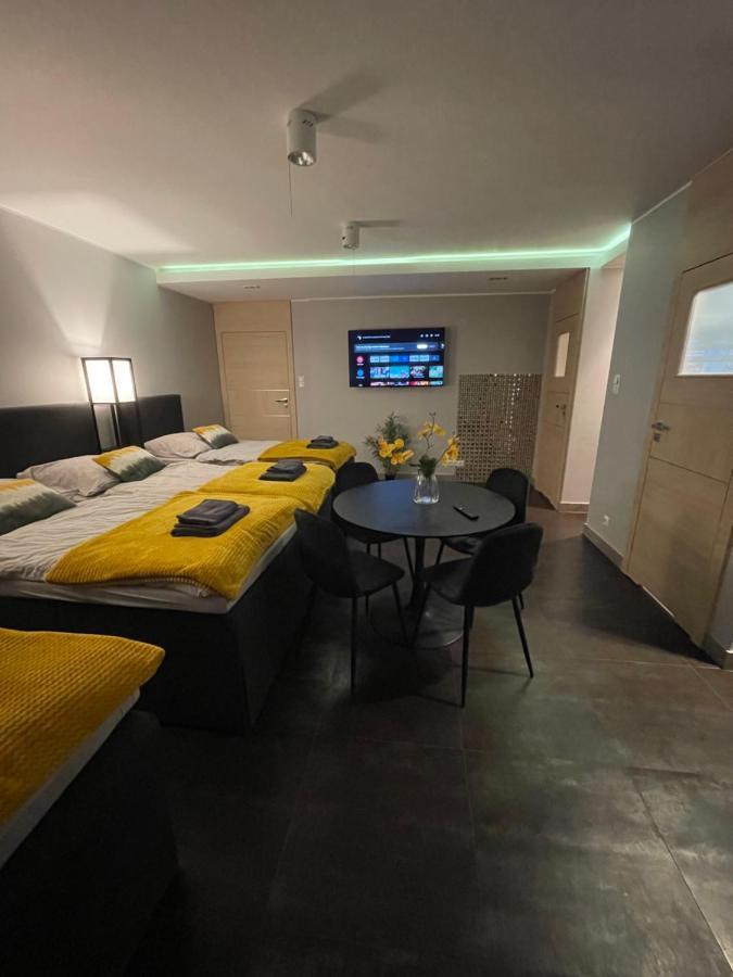Apartament One Ogrodek I Parking กอร์ซุฟเวียลคอปอลสกี ภายนอก รูปภาพ